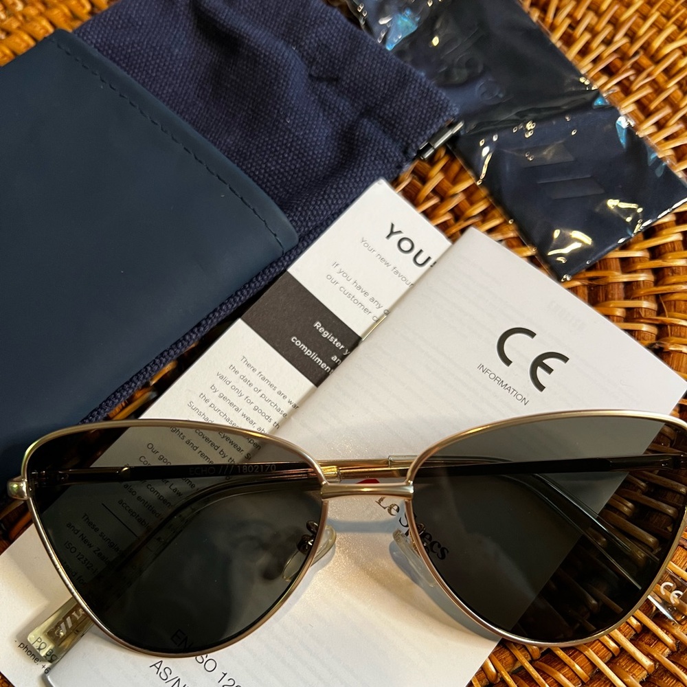 LeSpecs Sunglasses  NWT